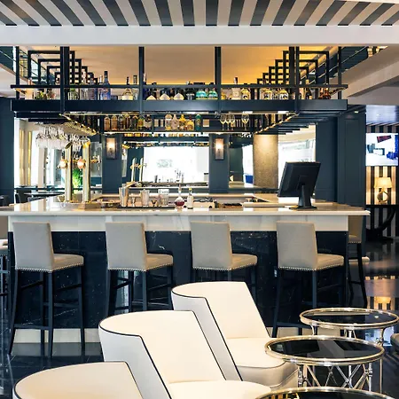 Mercure Jardines De Albia 4* Більбао