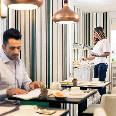 Готель Mercure Jardines De Albia Більбао