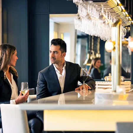 Mercure Jardines De Albia Готель