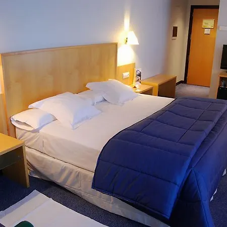 Mercure Jardines De Albia Hotel