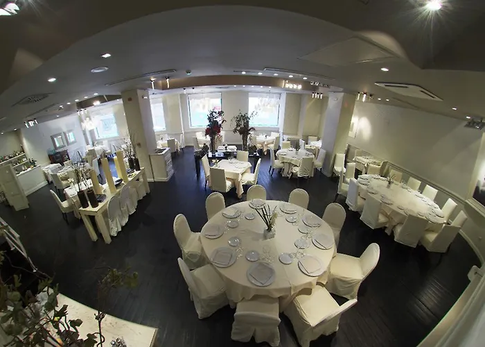 Mercure Jardines De Albia