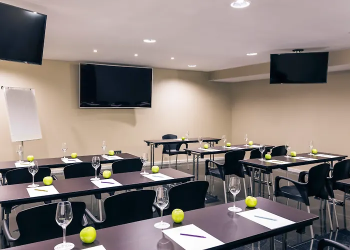 Mercure Jardines De Albia Hotell