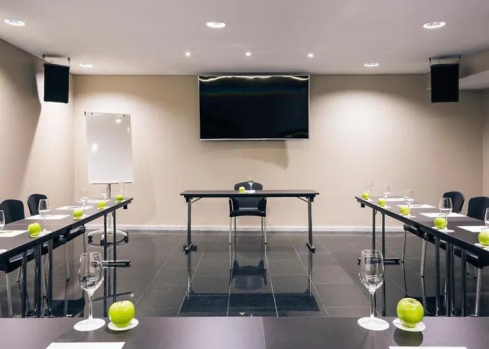 Mercure Jardines De Albia Hotell 4*