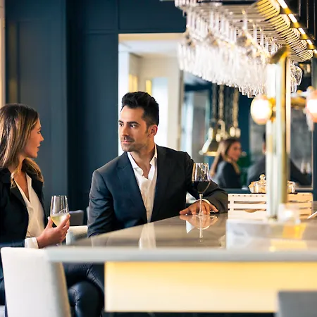 מלון Mercure Jardines De Albia