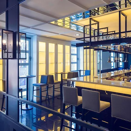 Hotel Mercure Jardines De Albia