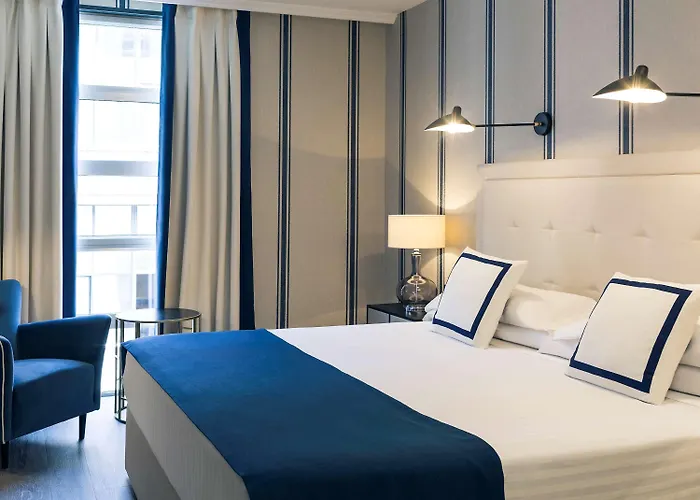 Готель Mercure Jardines De Albia