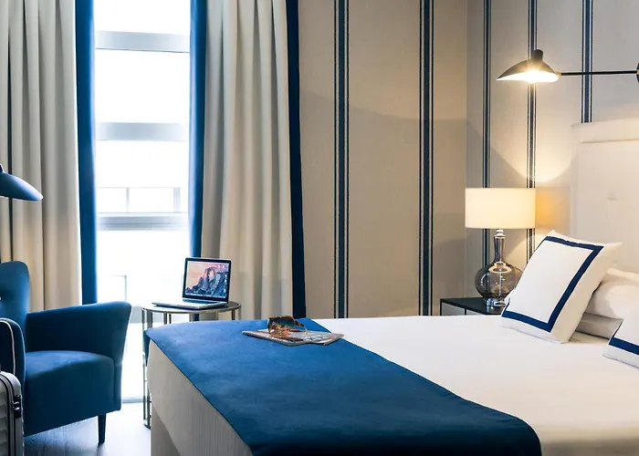 Mercure Jardines De Albia Готель Більбао