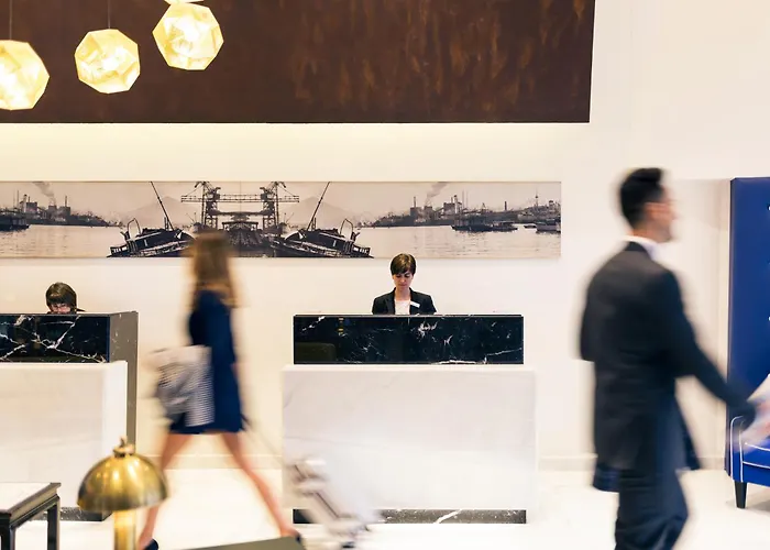 Готель Mercure Jardines De Albia