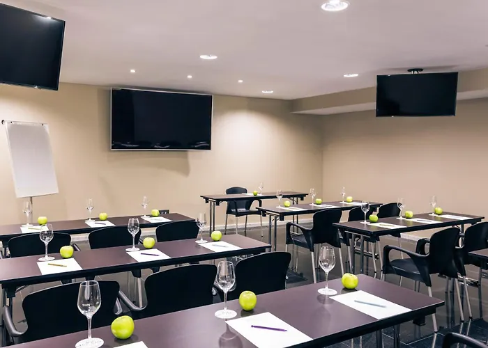 Готель Mercure Jardines De Albia Більбао