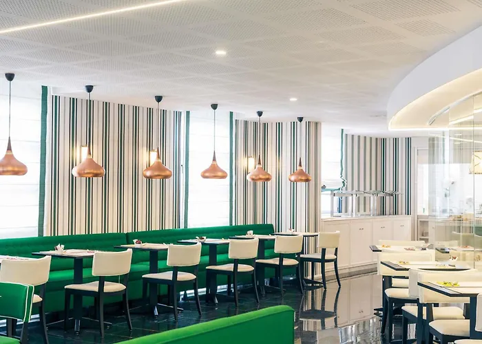 Mercure Jardines De Albia Готель