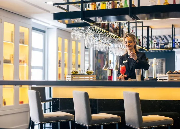 Mercure Jardines De Albia Готель