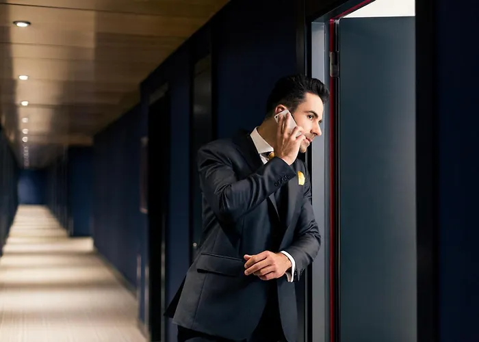 Готель Mercure Jardines De Albia Більбао