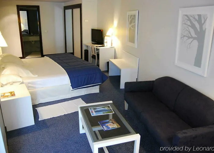 Mercure Jardines De Albia Готель 4*